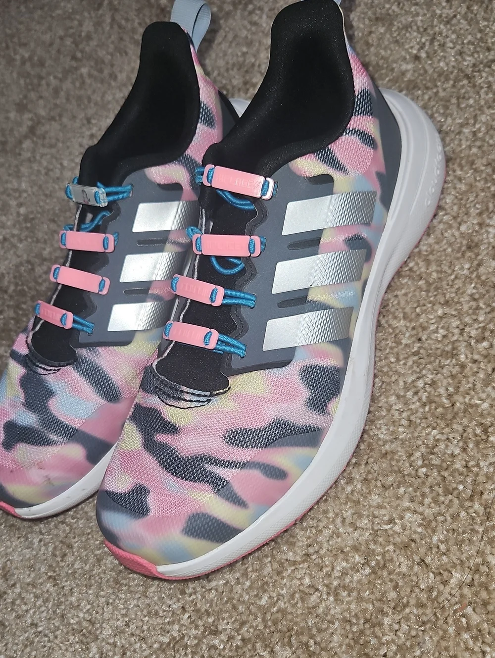 Adidas Pink Camo Running Sneakers Girls Sz. 3.5